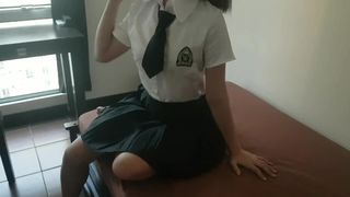 mười tám Yo Sr High College Blow, Nuốt nước tiểu, Smack Romp